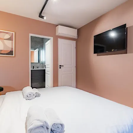 Beautiful In The Heart Of 아파트 파리