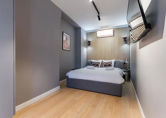 Beautiful In The Heart Of 아파트