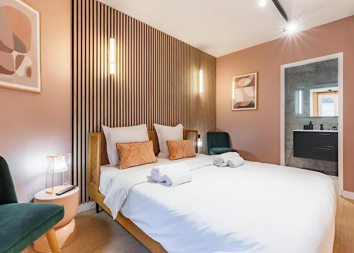 Beautiful In The Heart Of 파리